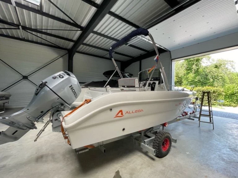 Wynajem łodzi Allegra Boats All 19 Open w Annecy na SamBoat 