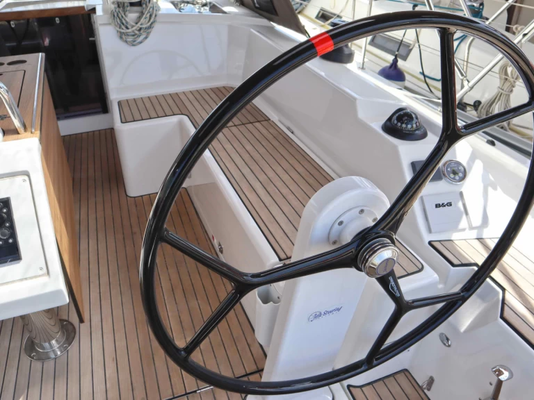 Wynajmij Bavaria Bavaria C42 w Mykonos (wyspa)