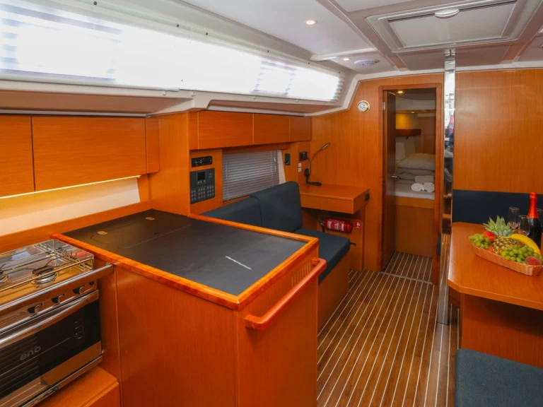 Wynajem w Kaštela- Bavaria Bavaria C38 na SamBoat