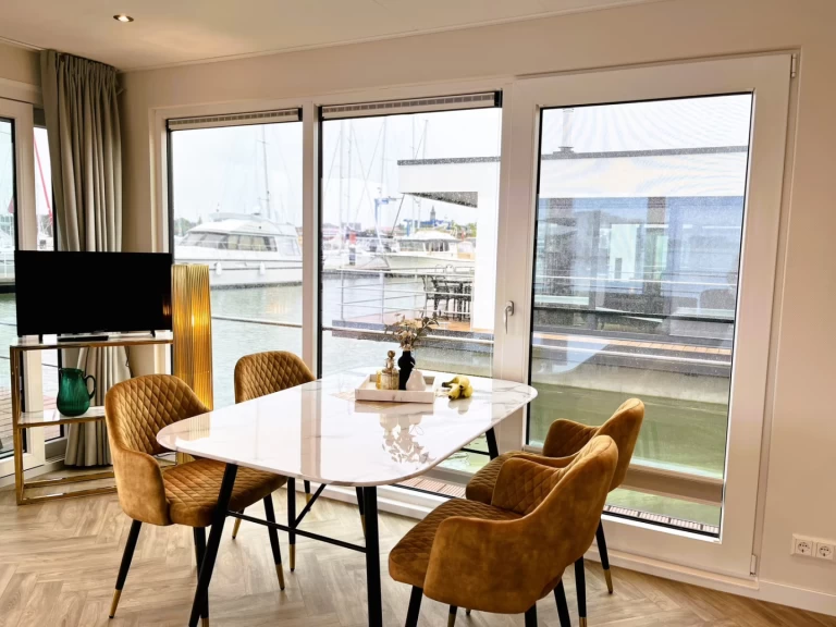 Wynajem Barka FLOATING z patentem 