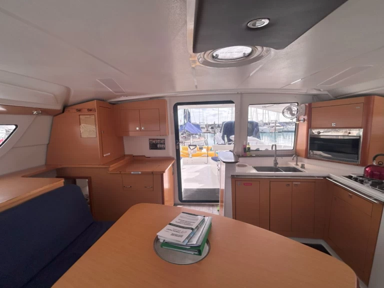 Wynajmij Katamaran z lub bez skippera Fountaine Pajot w Airlie Beach