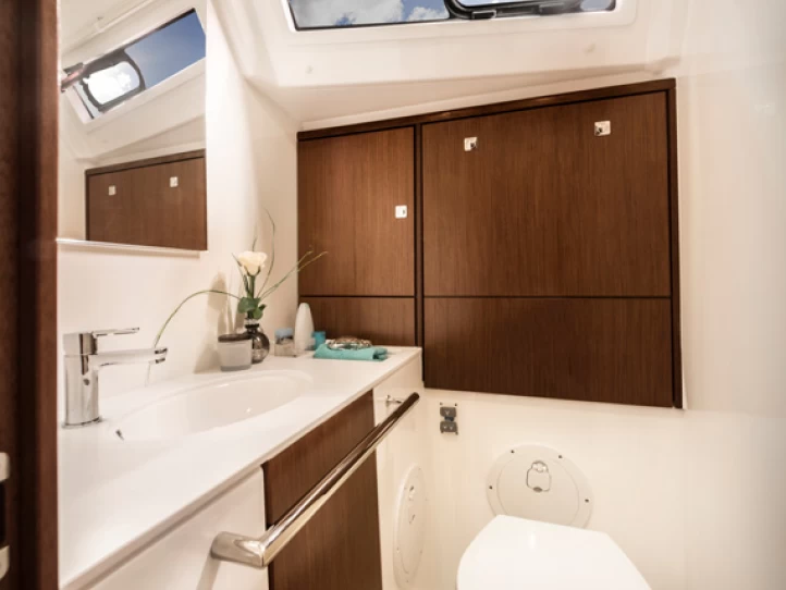 Wynajmij Żaglowiec z lub bez skippera Bavaria w Trogir