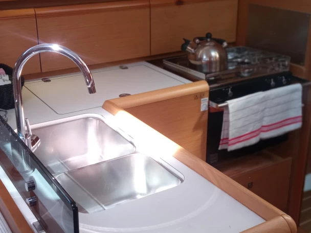 Wynajmij Żaglowiec z lub bez skippera Jeanneau w Skradin