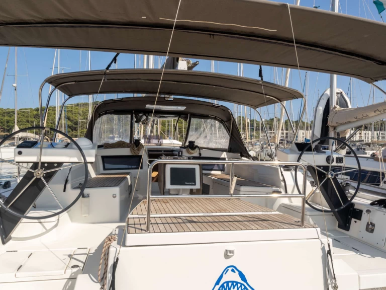 Wynajmij Dufour Dufour 470 w Saint-Mandrier-sur-Mer