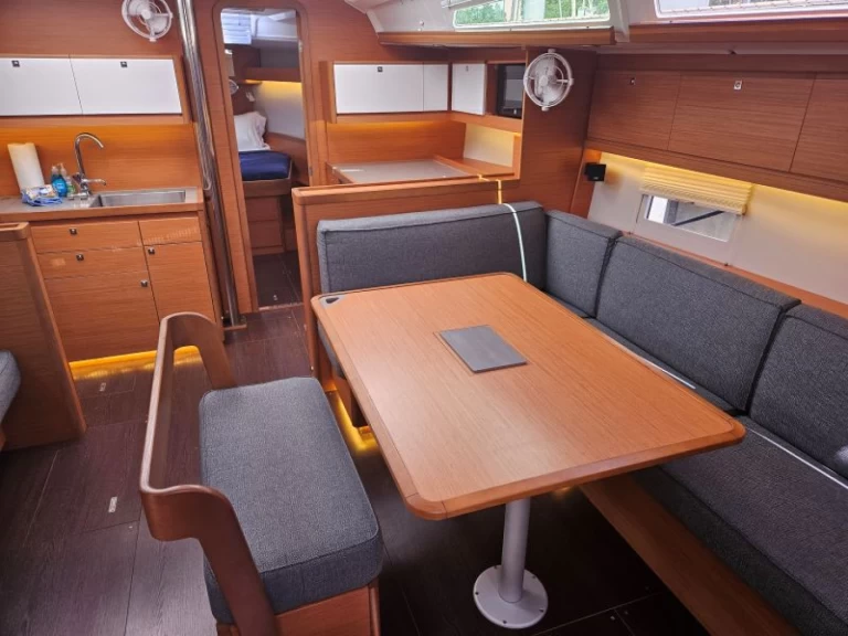 Wynajem łodzi Frenchtown tanio Dufour 430