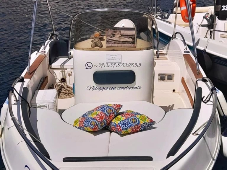 Wynajmij Ascari Prestige one w Lipari