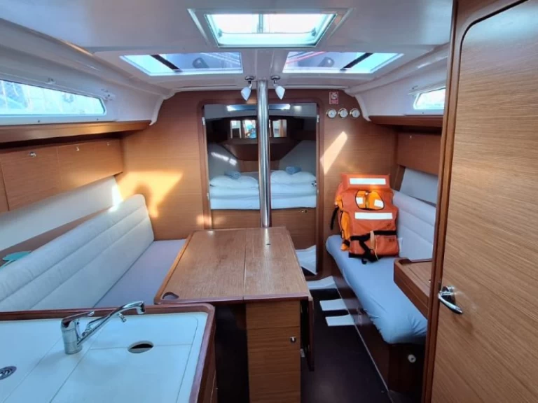 Wynajem Żaglowiec w Trogir - Dufour Dufour 360 Grand Large