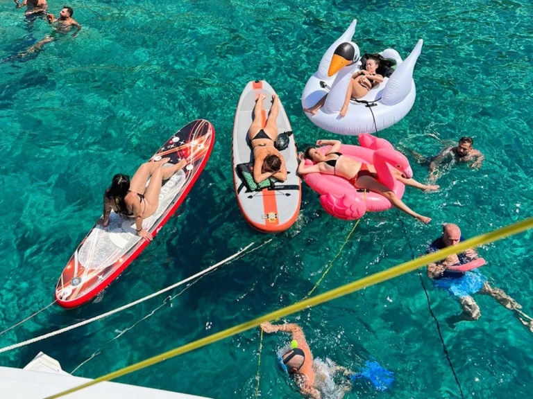 Lagoon Lagoon 52 F między profesjonalistami a osobami prywatnymi w Rethymno