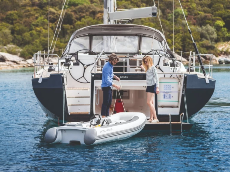 Wynajmij Żaglowiec z lub bez skippera Bavaria w Pula