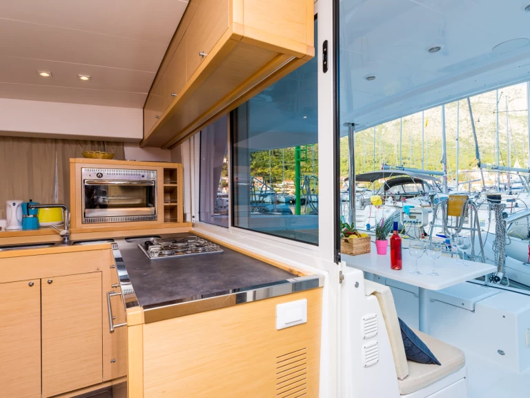 Wynajem łodzi Lagoon Lagoon 400 S2 w Trogir na SamBoat 