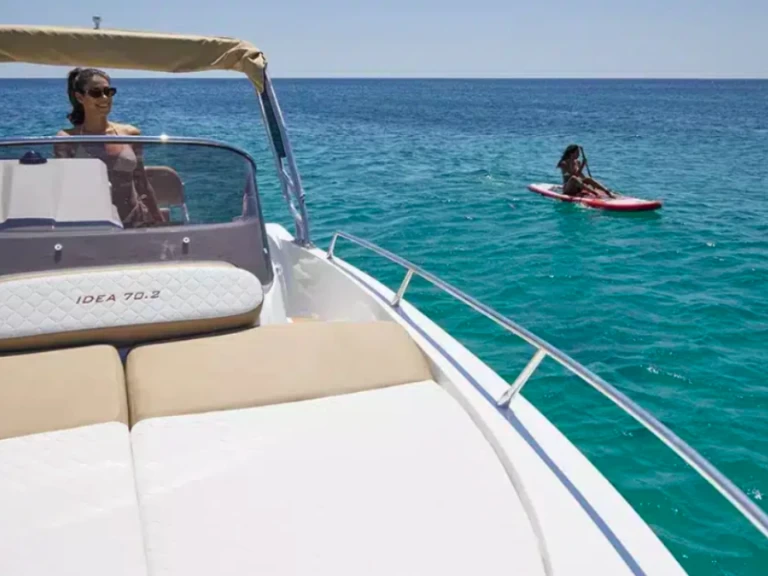 Motorówka do wynajmu w Empuriabrava w najlepszej cenie