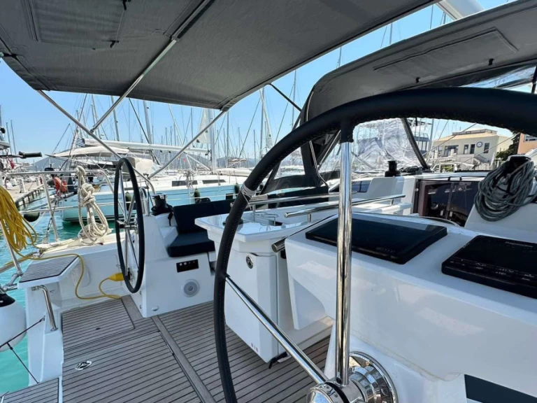 Żaglowiec do wynajmu w Lefkáda w najlepszej cenie