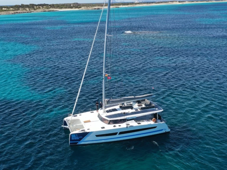 Wynajmij Fountaine Pajot Aura 51 w Donji Seget
