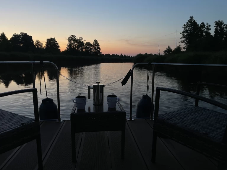 RB2 Rollyboot między profesjonalistami a osobami prywatnymi w Malchow