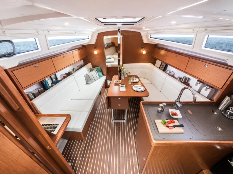 Wynajem łodzi Bavaria Cruiser 34 Style w Trogir na SamBoat 