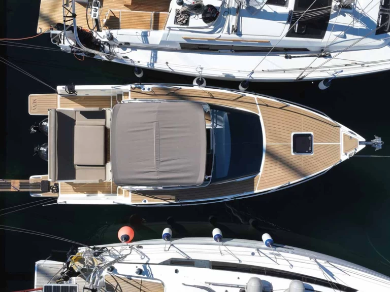 Wynajem łodzi Nuva yachts  Nuva M9 Cabin w Palma de Mallorca na SamBoat 