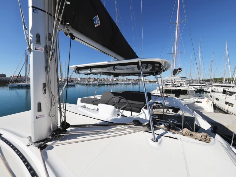 Katamaran do wynajmu w Sukosan w najlepszej cenie