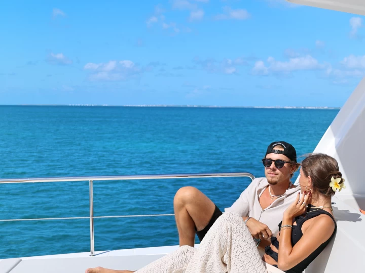 Robertson and Caine leopard 53 między profesjonalistami a osobami prywatnymi w Gustavia