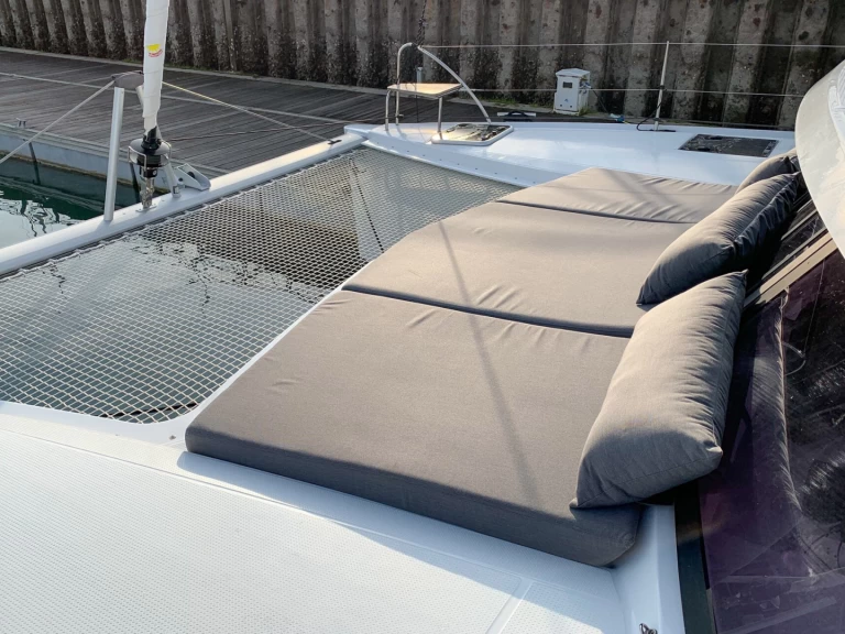 Wynajem Katamaran Fountaine Pajot z patentem 