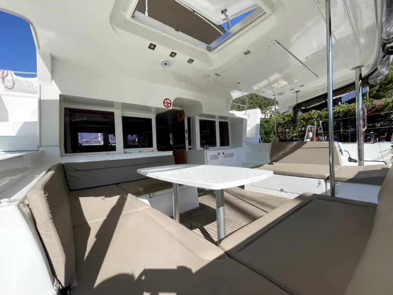 Wynajem łodzi Alimos tanio Lagoon 450 F