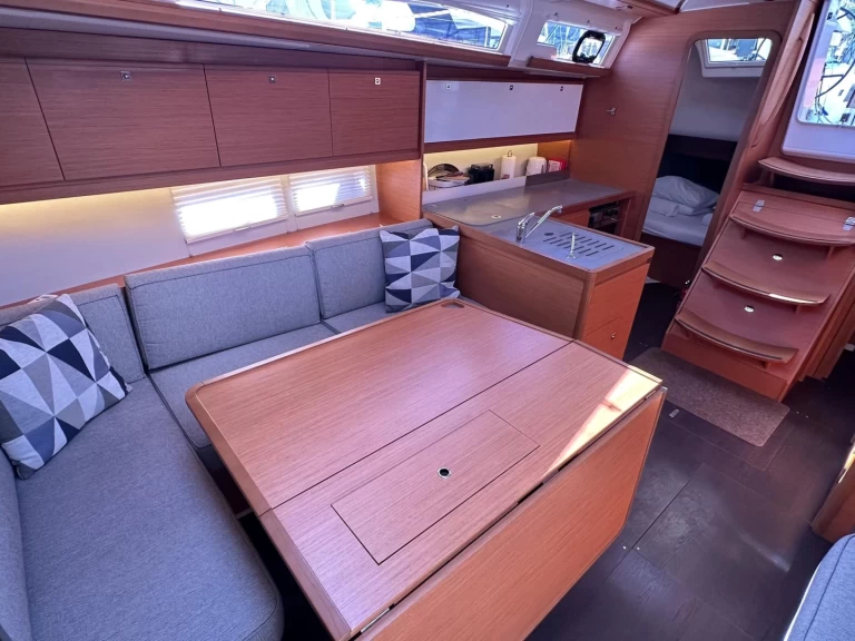 Wynajem Żaglowiec w Primosten - Dufour Dufour 390 GL