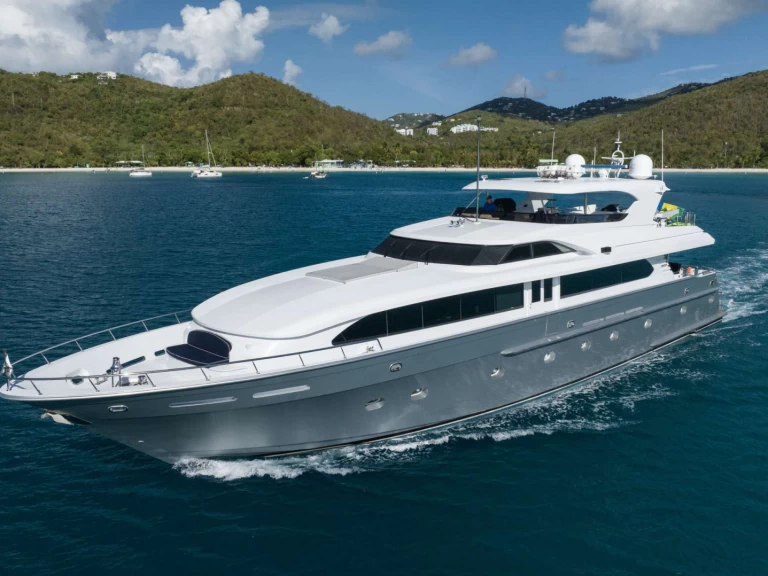 Intermarine Savannah OUTTA TOUCH między profesjonalistami a osobami prywatnymi w Puerto Rico