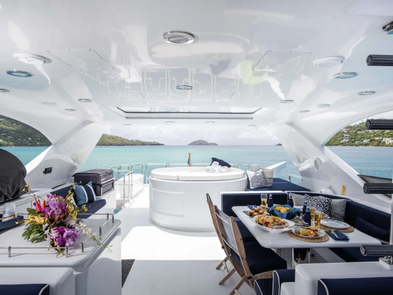 Wynajem Luksusowy jacht Intermarine Savannah z patentem 