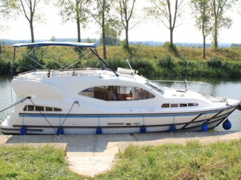 Wynajem łodzi Savoyeux tanio Haines 34