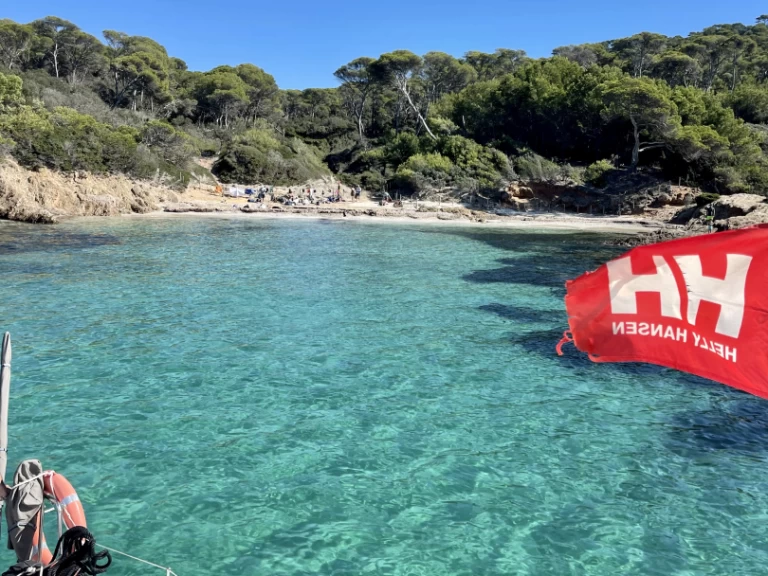 Wynajem łodzi Hyeres tanio Lagoon 440