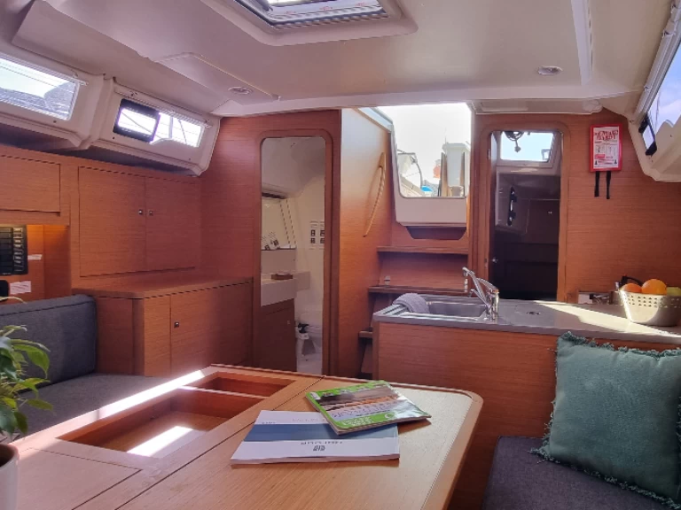 Wynajem Żaglowiec w Golfe-Juan - Dufour Dufour 37