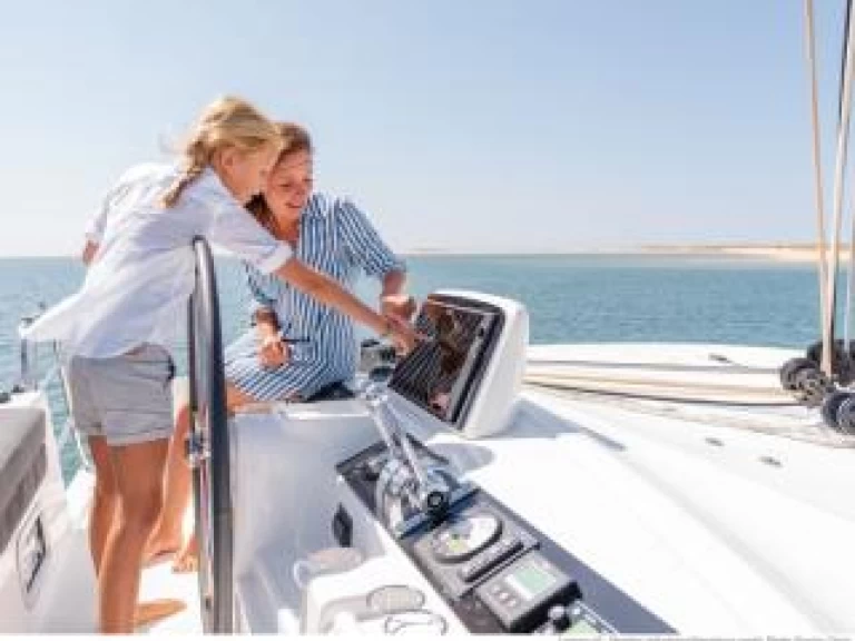 Wynajmij Lagoon Lagoon 46 w Pozzuoli