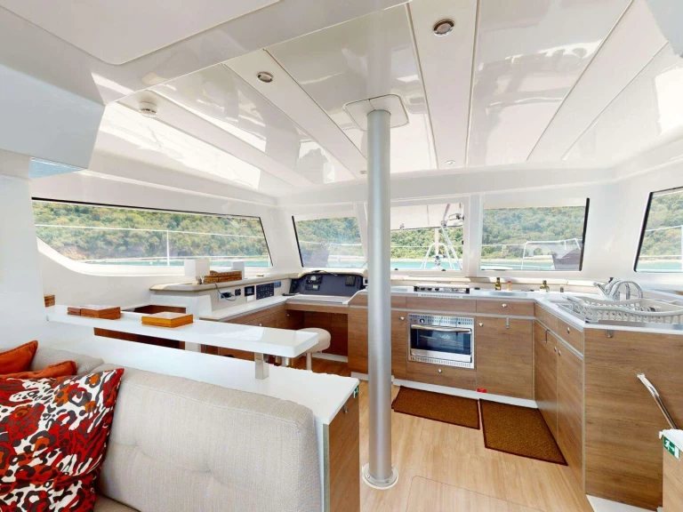 Wynajem Luksusowy jacht w Leeward Island - Bali AQUATIC ODYSSEY