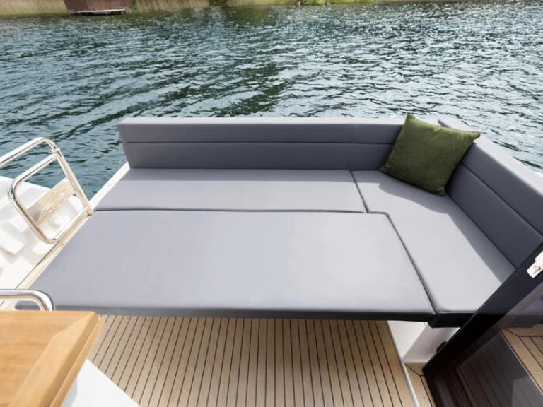 Motorówka do wynajmu w Pula w najlepszej cenie