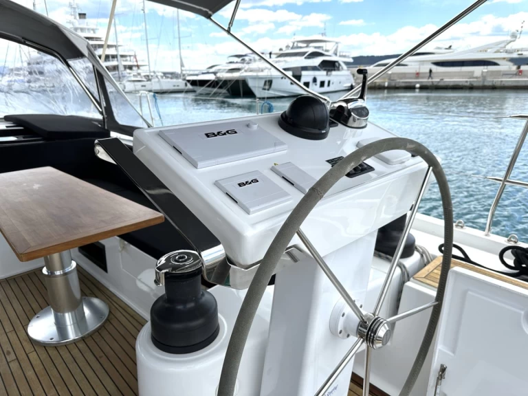 Wynajem Żaglowiec w Donji Seget - Hanse Hanse 548