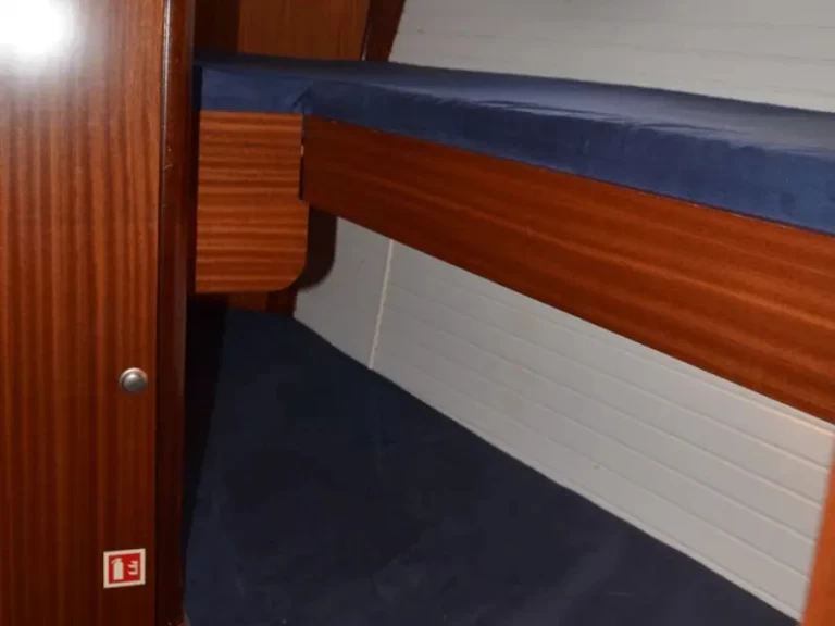 Wynajmij Delphia Delphia 47-Ice w Longyearbyen