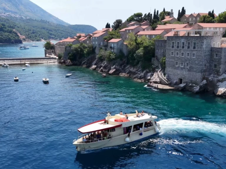 Wynajmij CORBELLA Selfbuild w Bar