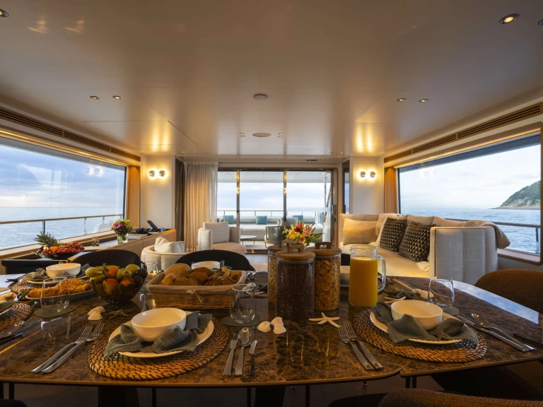 Wynajem łodzi Custom Line RARE GEM  w Imperia na SamBoat 