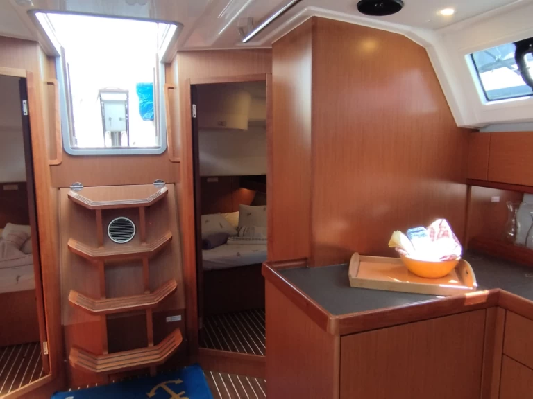 Żaglowiec do wynajmu w Split w najlepszej cenie