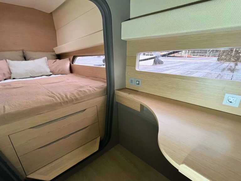 Wynajem łodzi Olbia tanio ModX 70