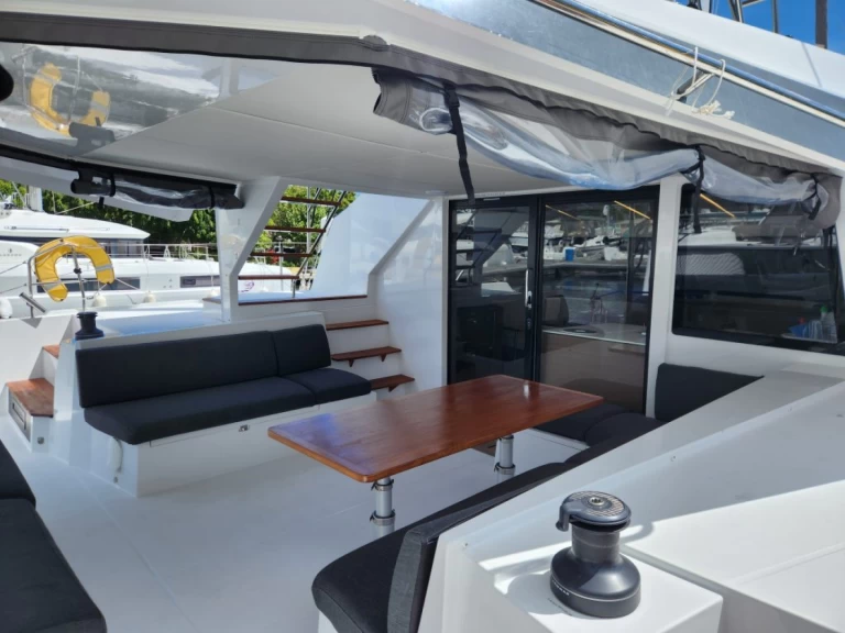 Wynajmij Nautitech Nautitech 46 Fly w Road Town