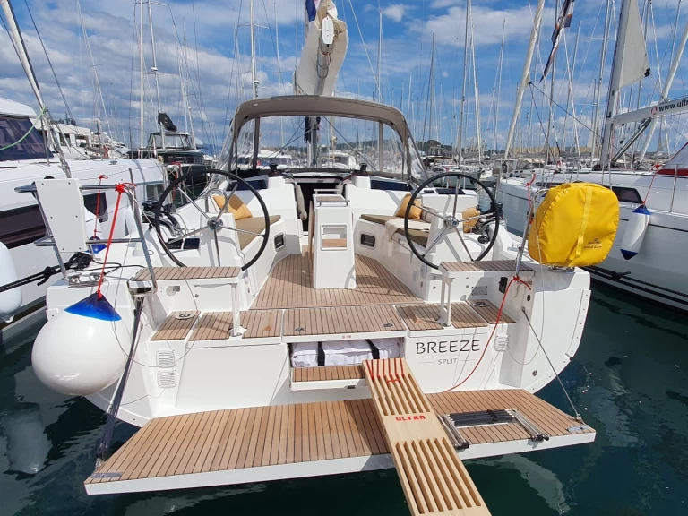 Wynajem w Split- Bénéteau Oceanis 37.1 na SamBoat