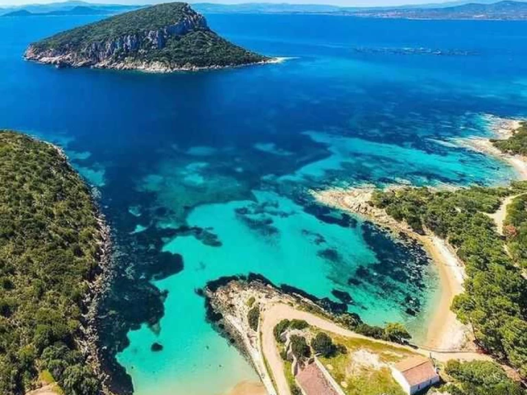 Magnus 5,50 między profesjonalistami a osobami prywatnymi w Porto Rotondo