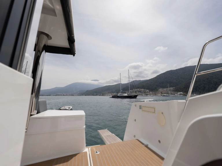 Wynajem łodzi Leeward Island tanio My Marina