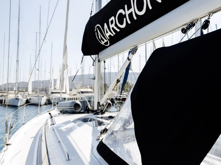 Wynajem Żaglowiec Bavaria z patentem 