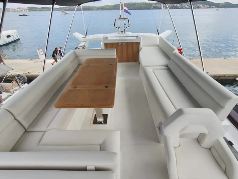 Wynajem łodzi Donji Seget tanio Monte Carlo 52