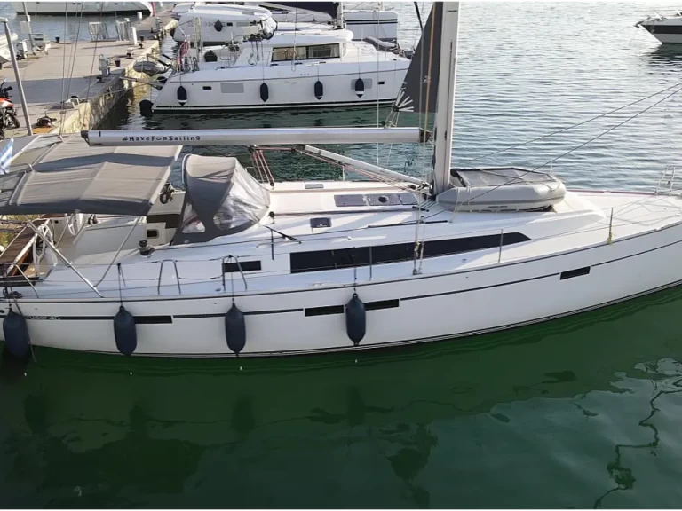 Wynajem w Alimos- Bavaria Cruiser 46 na SamBoat