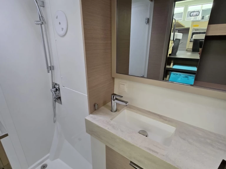 Wynajmij Lagoon Lagoon 40 w Trogir