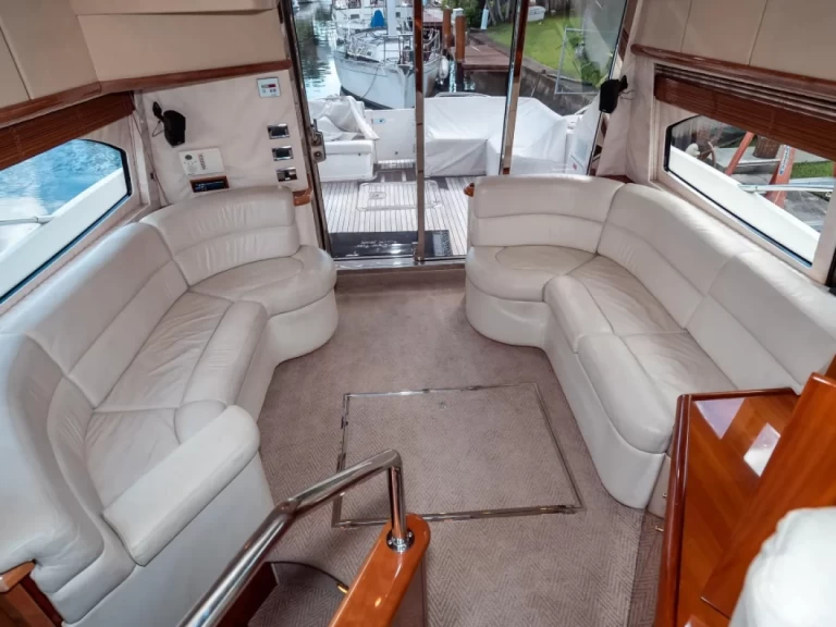 Wynajmij Luksusowy jacht z lub bez skippera Sunseeker w Vlorë