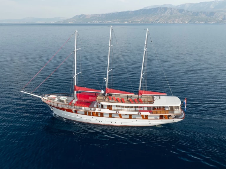 Wynajem Żaglowiec w Split - Custom Made Barbara