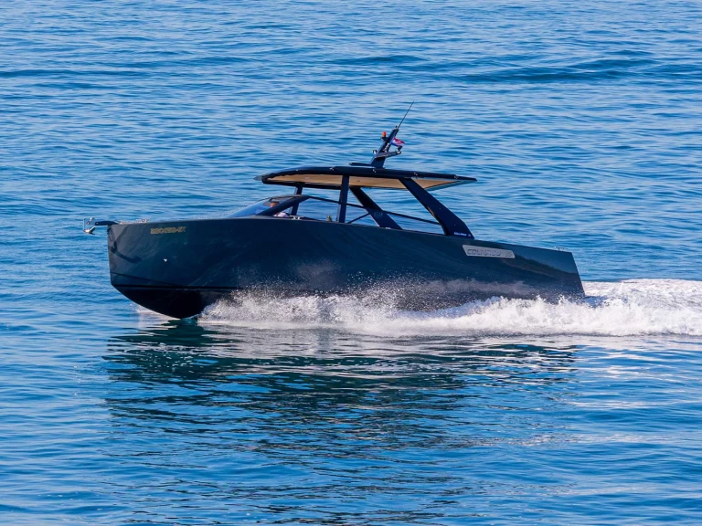 Wynajem łodzi Split tanio Colnago 35